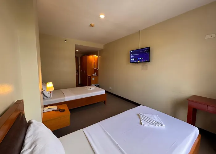 Hotel Fuente Oro Business 3*
